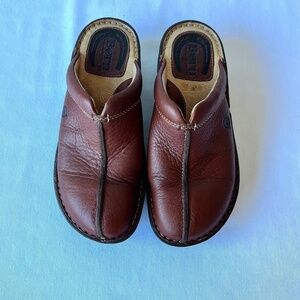 Born slip-on brown leather clogs size 7/38